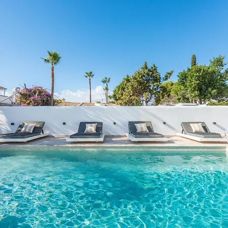 Hortensia Villa